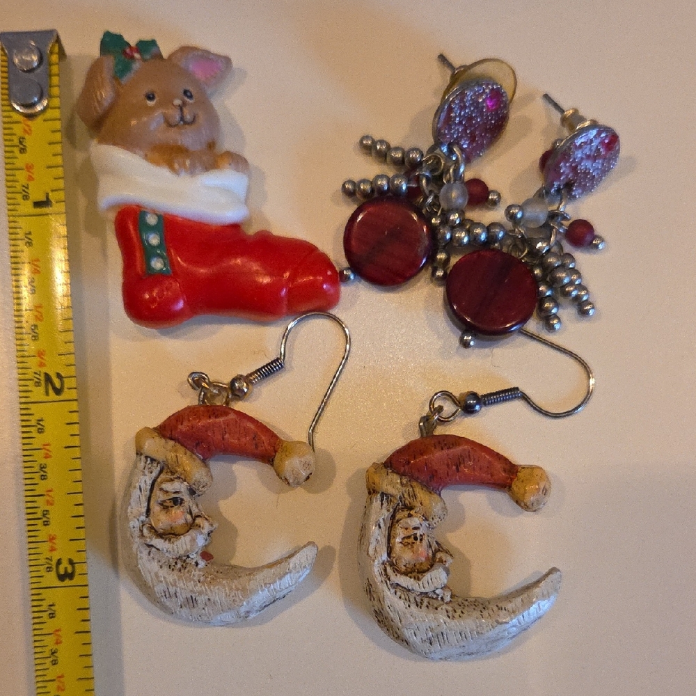Lot Of 3 Holiday Jewlery